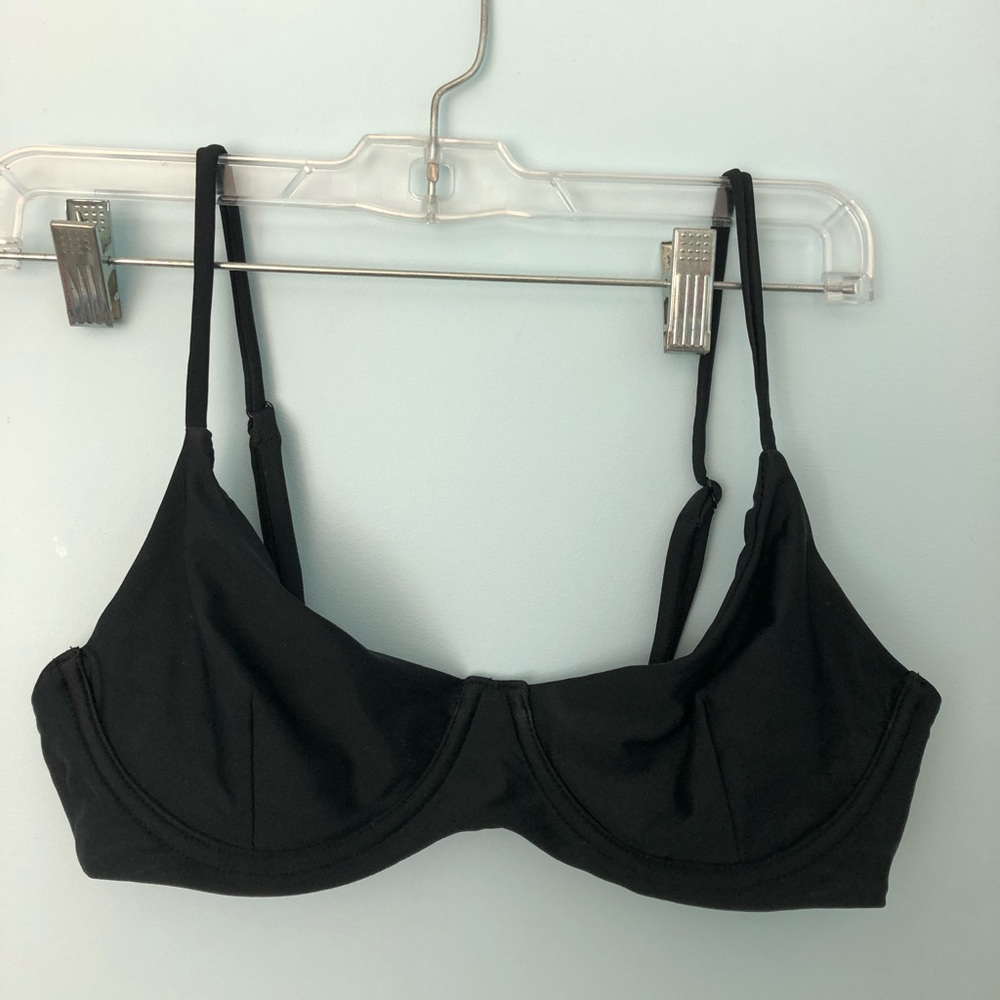 Blackbough bikini top